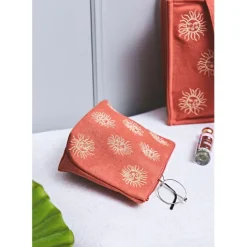 Fabrique de Styles Pochette brodée en coton terracotta et doré - Allegra* Pochettes Et Housses