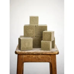 Fabrique de Styles Savon de marseille en tranche à l'huile d' 125g* Savon Solide